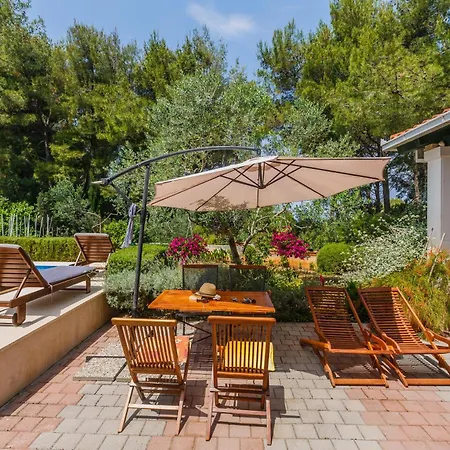 Ferienhaus Kamenica Mirce